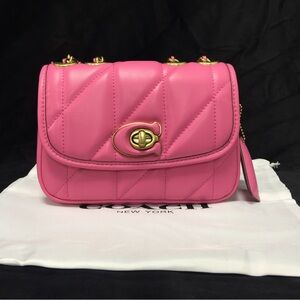 👗Women's Pillow Madison 👛Shoulder Bag 18 With Quilting in Petunia💕🍒